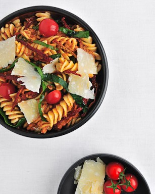 Fusilli with Spinach and Sun-Dried Tomato Pesto - recipe by Grace Parisi