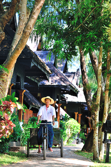 staff Inle lake Princess Resort