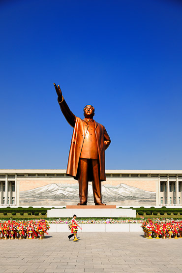 en la estatua del Gran Monumento Mansudae, Corea del Norte