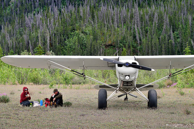 Lunch in the wild. Ultima Thule Lodge.